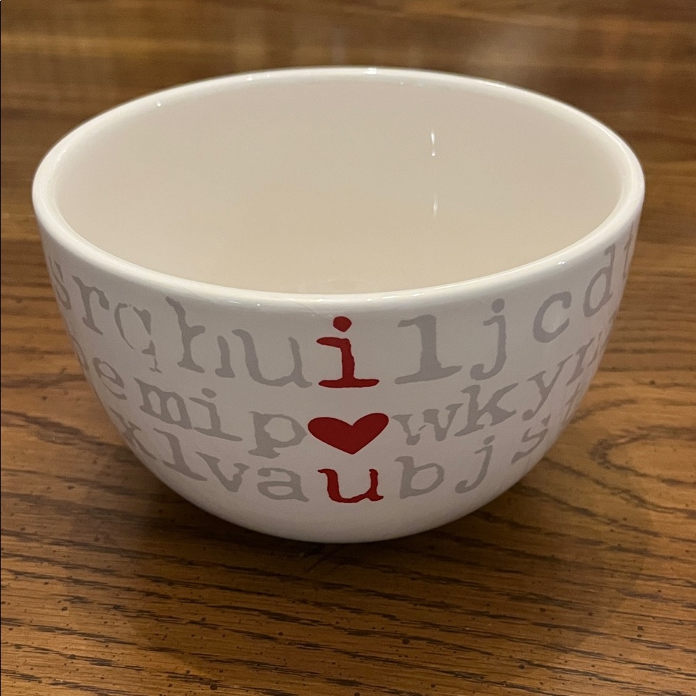 Target Valentine’s 2010 Heart Design Bowl Set - White‎ and Pink - Picture 3 of 16